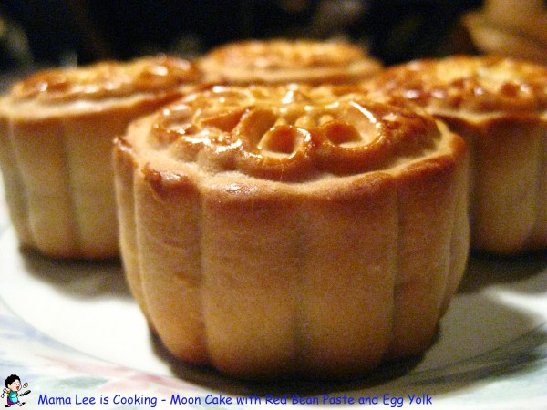 Moon Cake with Red Bean Paste and Egg Yolk